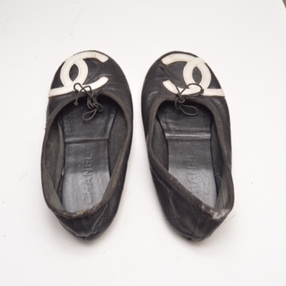 AUTHENTIC Chanel Quilted Ballet Flats